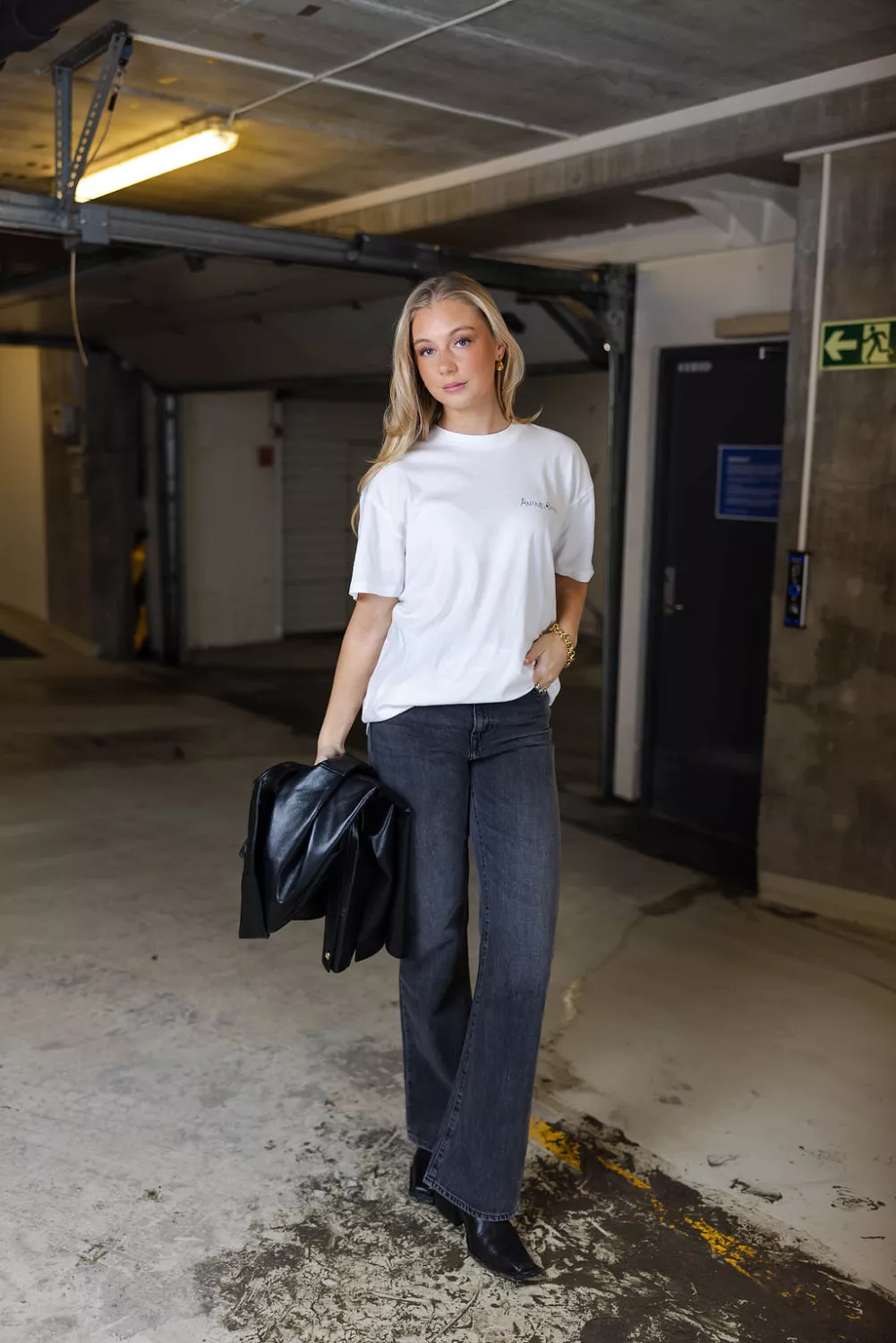 Walker Tee Lyrics Ivory | Carma